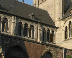 Detail ramen Sint-Niklaaskerk